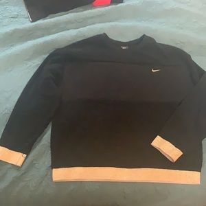 Woman’s Nike Crewneck